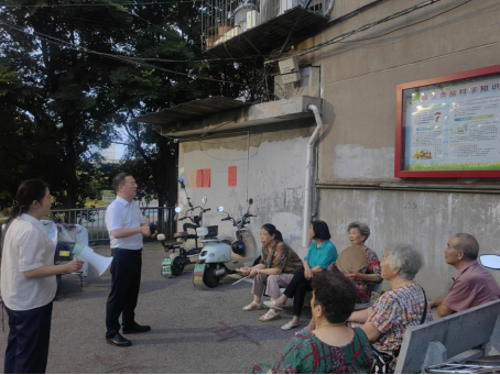 大板房社区开展消防安全夜间排查整治及知识宣讲活动