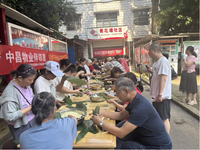 岳塘街道：一社一品“活”阵地
