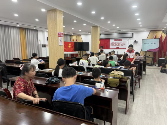 盘龙社区暑假收心课堂正式开课