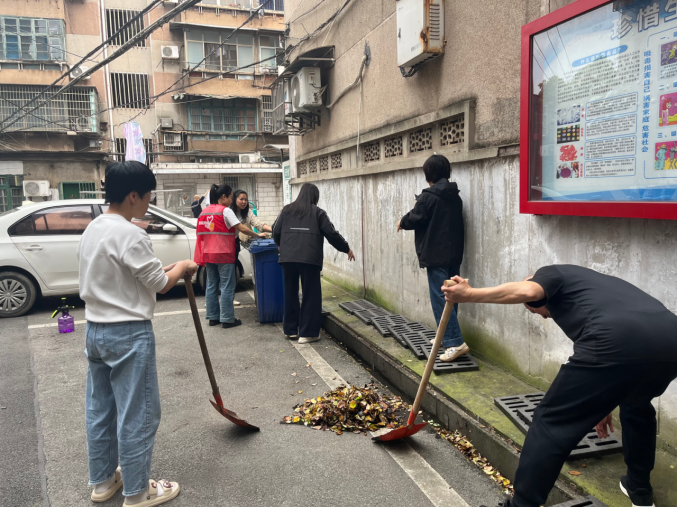 大板房社区党群服务中心：“五心家苑”暖民心 老旧小区增活力