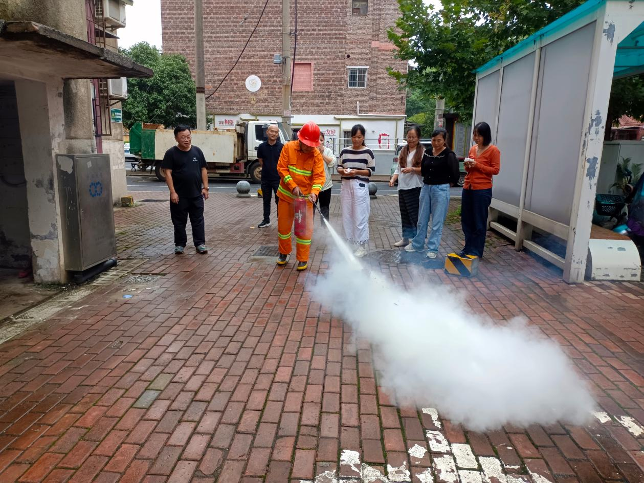 新塘社区以练筑防 筑牢老旧小区安全防线