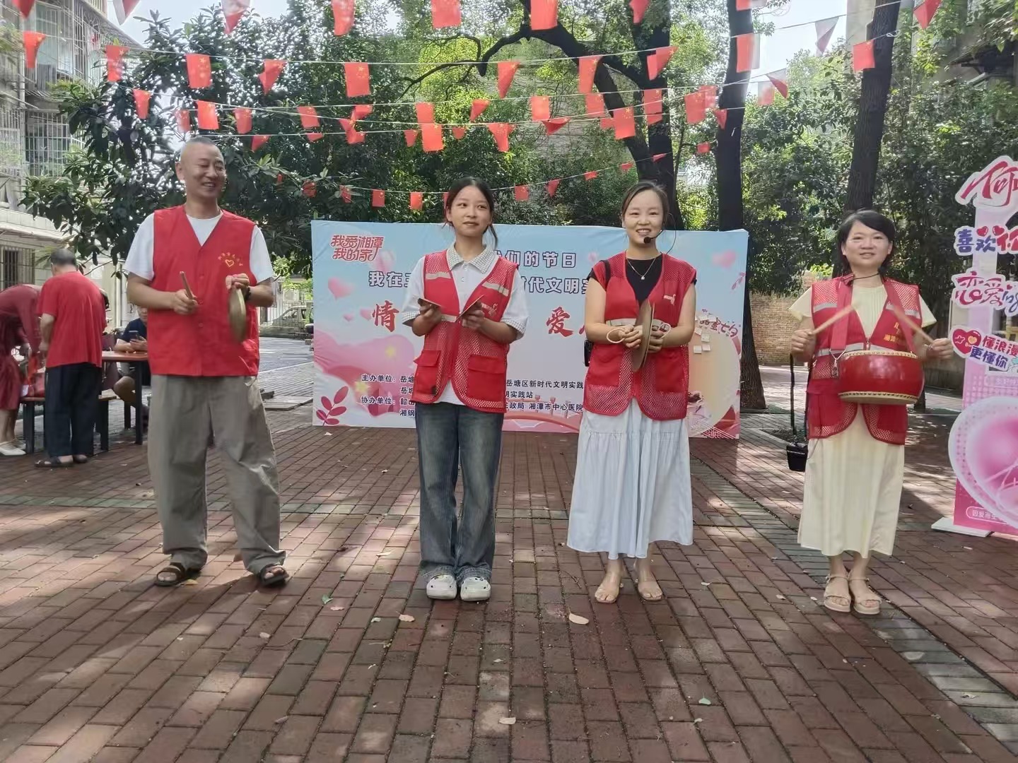 三株岭社区：148根U型隔离桩背后的民生温度