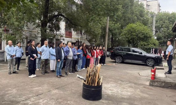 栗塘社区开展文物建筑消防应急预案演练活动