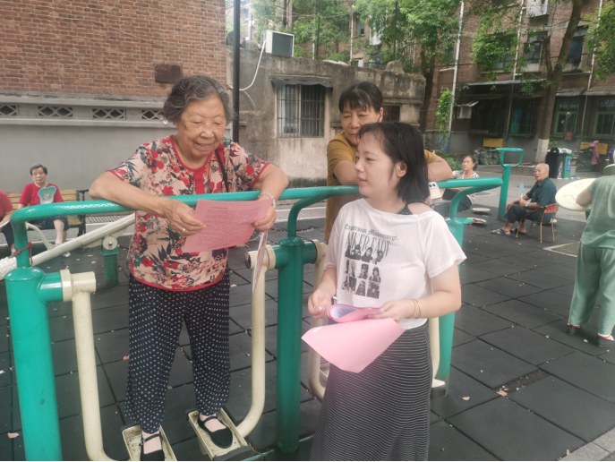 菊花塘社区开展防范非法集资主题宣传活动