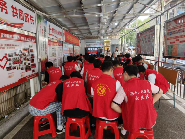 长城社区校社携手开展专项禁毒宣传教育活动